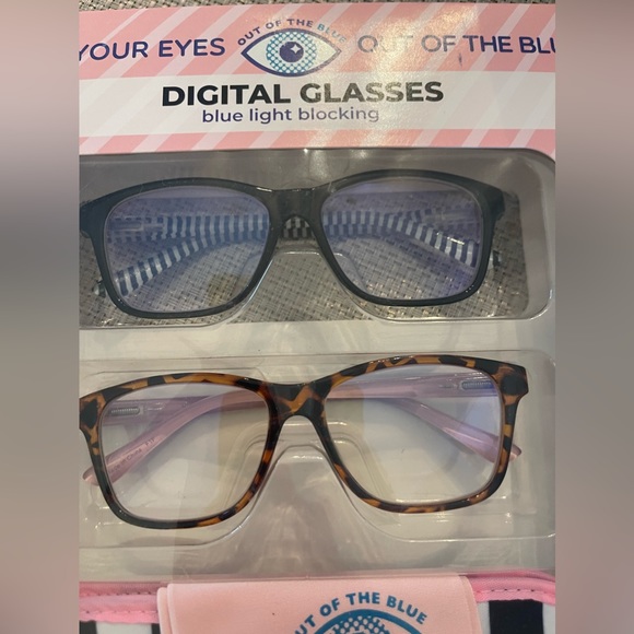 Digital Glasses- Blue light blocking - Picture 2 of 4